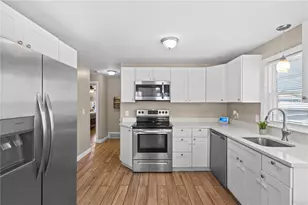 33 Belmont Ave, East Providence, RI 02914 - Photo 3