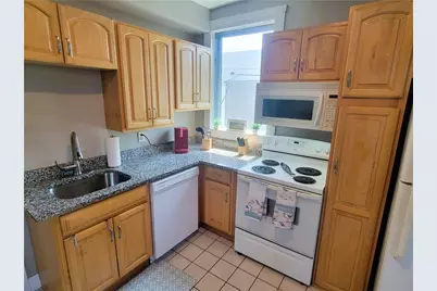 3 Bull Street #2, Newport, RI 02840 - Photo 13