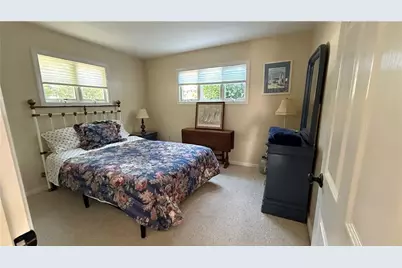 157 Briarwood Avenue, Middletown, RI 02842 - Photo 7