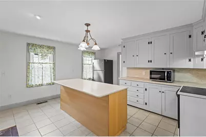 189 Danielson Pike, Scituate, RI 02857 - Photo 5