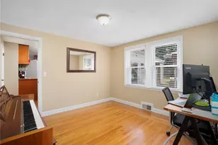 165 Garden City Dr, Cranston, RI 02920 - Photo 21