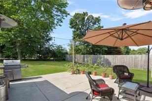 165 Garden City Dr, Cranston, RI 02920 - Photo 33