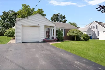 165 Garden City Drive, Cranston, RI 02920 - Photo 3