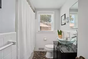 165 Garden City Dr, Cranston, RI 02920 - Photo 23