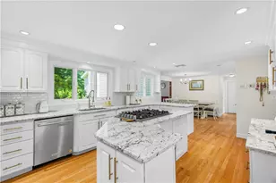 9 Pheasant Run Rd, North Smithfield, RI 02896 - Photo 11