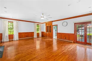 9 Pheasant Run Rd, North Smithfield, RI 02896 - Photo 17