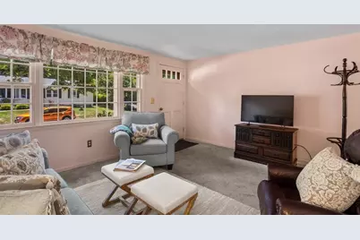 52 Exchange Road, West Warwick, RI 02893 - Photo 9