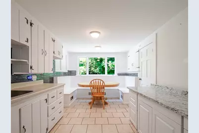 657 Danielson Pike, Scituate, RI 02857 - Photo 7