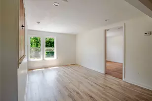 657 Danielson Pike, Scituate, RI 02857 - Photo 25