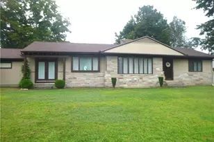 218 Oaklawn Ave, Cranston, RI 02920 - Photo 1