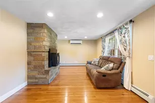 8 Gadoury Ave, Coventry, RI 02816 - Photo 9