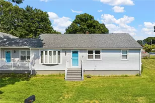 36 Holly Ln, Tiverton, RI 02878 - Photo 7