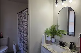 25 Seabury St, Providence, RI 02909 - Photo 15