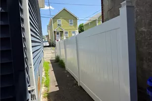 25 Seabury St, Providence, RI 02909 - Photo 5