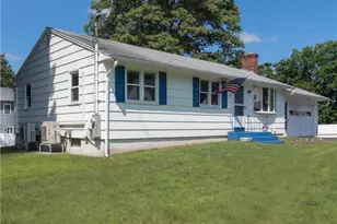 35 Williams St, Coventry, RI 02816 - Photo 7