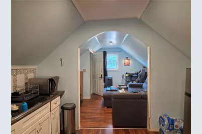 28 Benedict Street, Providence, RI 02907 - Photo 35