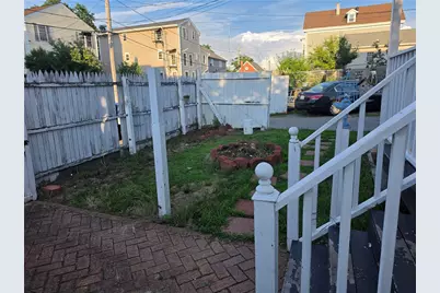28 Benedict Street, Providence, RI 02907 - Photo 9