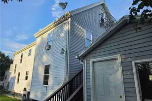 28 Benedict St, Providence, RI 02907 - Photo 5