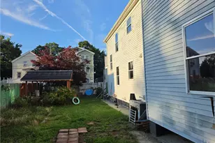 28 Benedict St, Providence, RI 02907 - Photo 7