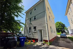 112 Bernon St, Providence, RI 02908 - Photo 33