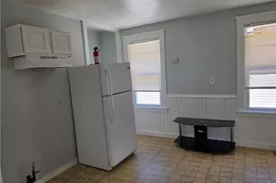 112 Bernon St, Providence, RI 02908 - Photo 23