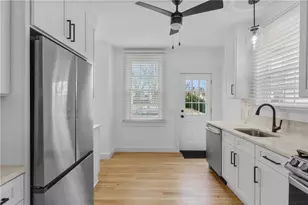 13 Sherman St, Newport, RI 02840 - Photo 27