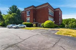 15 Curtis St, Cranston, RI 02920 - Photo 27