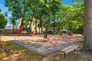 15 Curtis St, Cranston, RI 02920 - Photo 25
