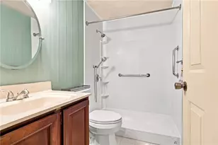 15 Curtis St, Cranston, RI 02920 - Photo 19