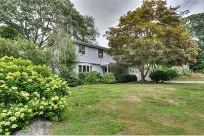 31 Edgewater Road, Narragansett, RI 02882 - Photo 3