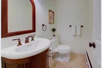 31 Edgewater Road, Narragansett, RI 02882 - Photo 13