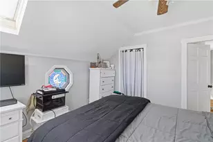 25 Hoppin Ave, East Providence, RI 02915 - Photo 17