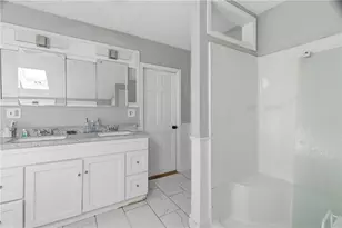 25 Hoppin Ave, East Providence, RI 02915 - Photo 15