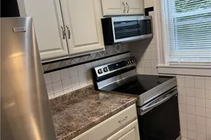 7 Whitwell Ave, Newport, RI 02840 - Photo 7