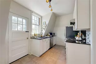 367 Benefit St, Providence, RI 02903 - Photo 13