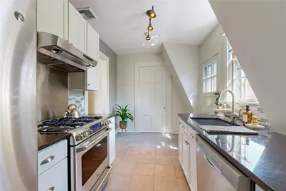 367 Benefit Street #7, Providence, RI 02903 - Photo 15