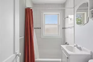 178 Coyle Ave, Pawtucket, RI 02861 - Photo 33