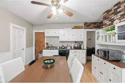 178 Coyle Avenue, Pawtucket, RI 02861 - Photo 9