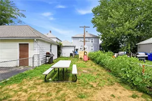 178 Coyle Ave, Pawtucket, RI 02861 - Photo 5