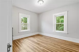 46 Ponagansett Ave, Providence, RI 02909 - Photo 7