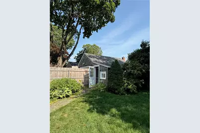 124 Beach Road, Bristol, RI 02809 - Photo 17