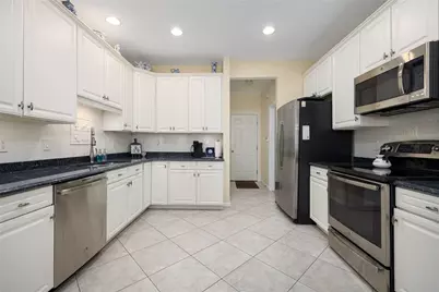 217 Rolling Hill Road #217, Portsmouth, RI 02871 - Photo 7