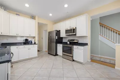 217 Rolling Hill Road #217, Portsmouth, RI 02871 - Photo 9