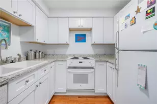 44 Bliss Mine Rd, Middletown, RI 02842 - Photo 15