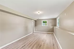 53 Buena Vista Ave, Warwick, RI 02889 - Photo 21