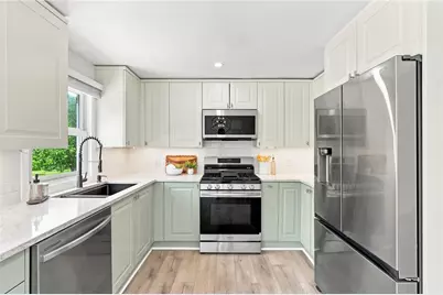 53 Buena Vista Avenue, Warwick, RI 02889 - Photo 3