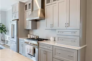 2400 Division Rd, East Greenwich, RI 02818 - Photo 5