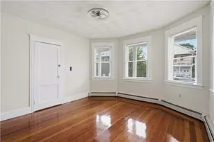 13 Suffolk St, Providence, RI 02908 - Photo 17