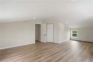 13 Suffolk St, Providence, RI 02908 - Photo 31