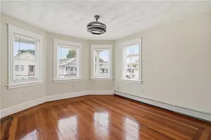13 Suffolk St, Providence, RI 02908 - Photo 27